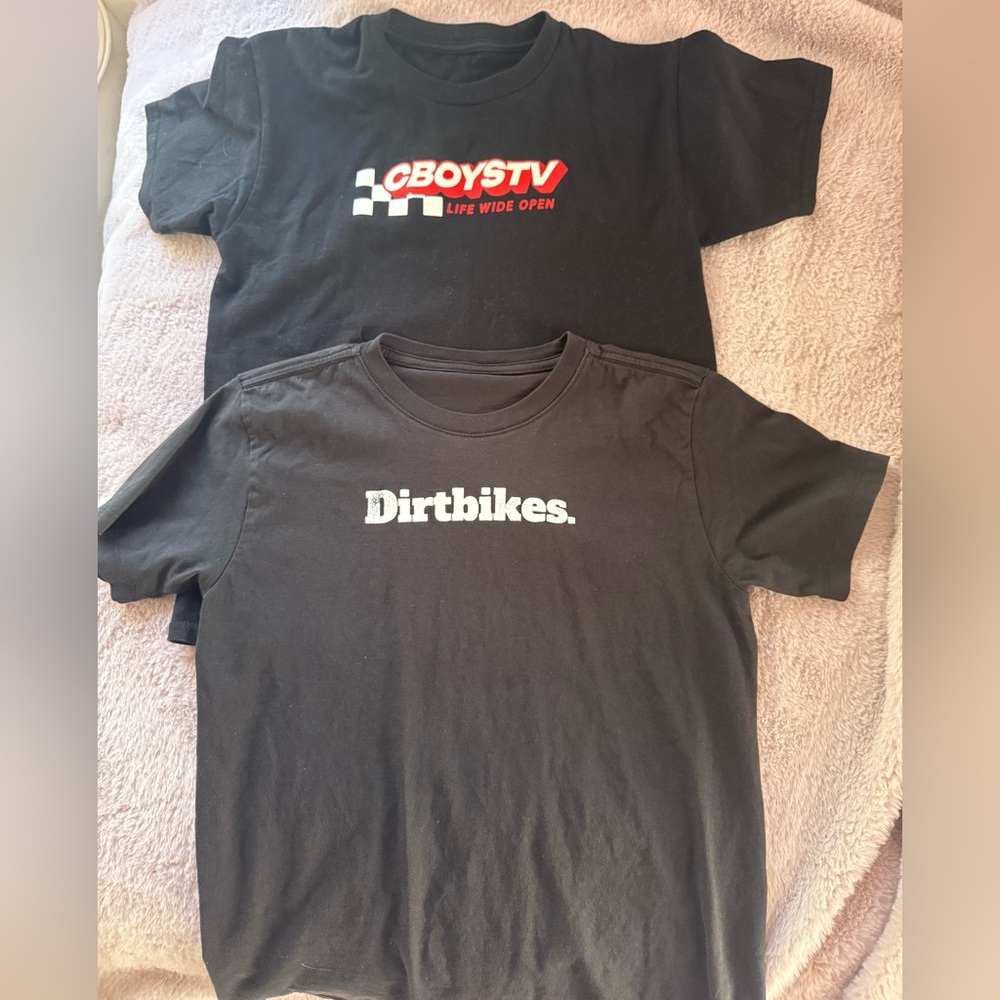 CBoysTV shirts (2) - Size L